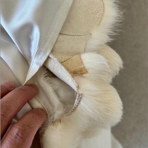 Elegant White 💯 Rabbit Fur Shrug - Picture 4 of 6